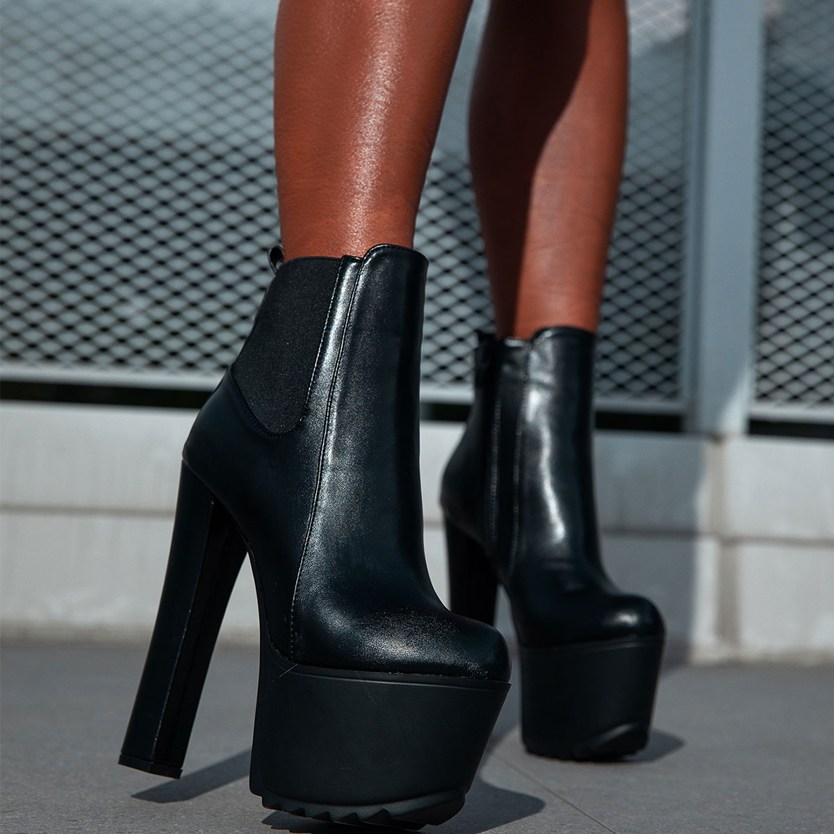 2022 New Classic Chunky High Heel Versatile Ankle Boots Women Sizes 34-40