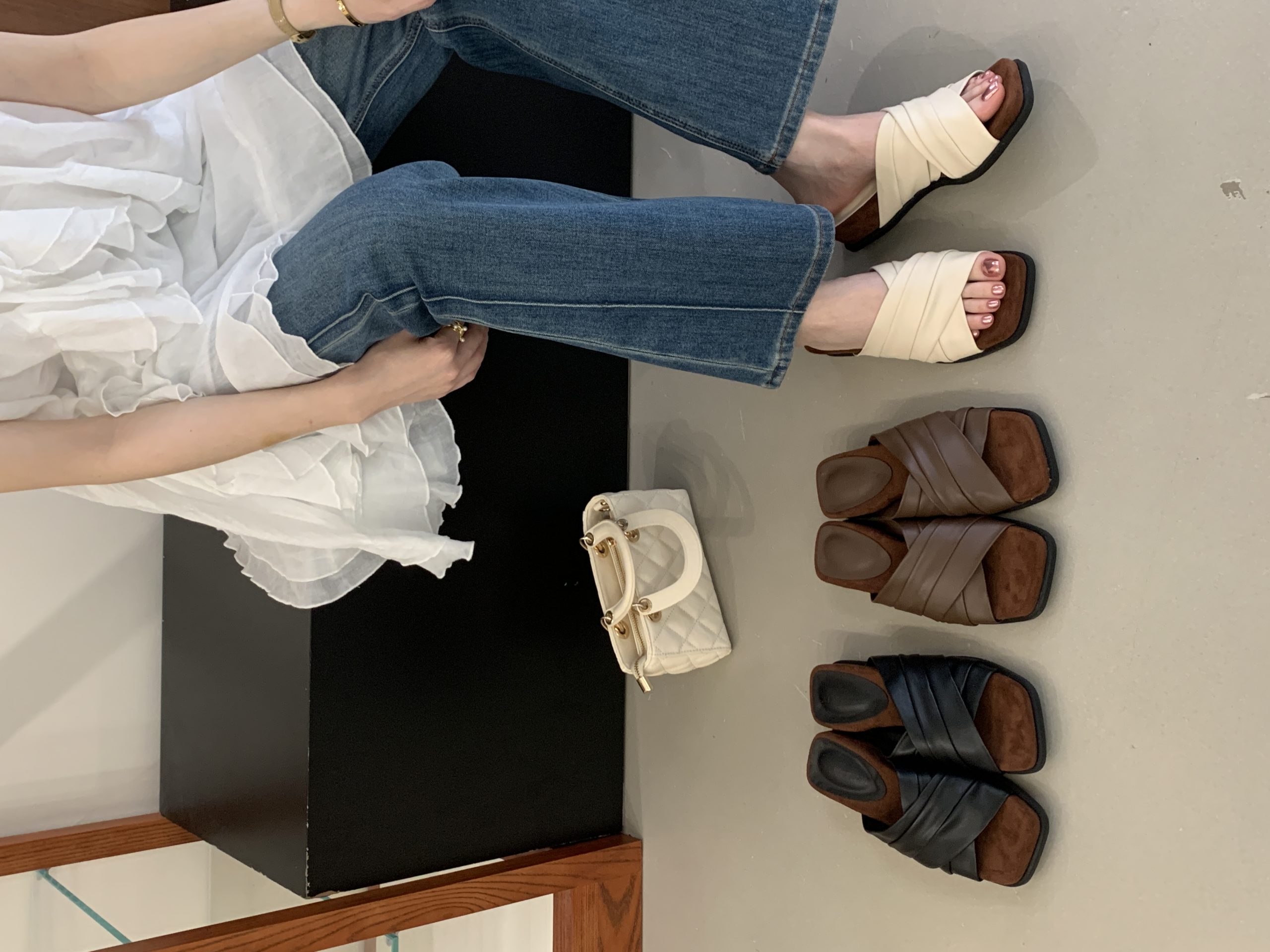 2026 New Retro Mesh One-Strap Open Toe Slippers for Women Low Heel Wedge Sandals