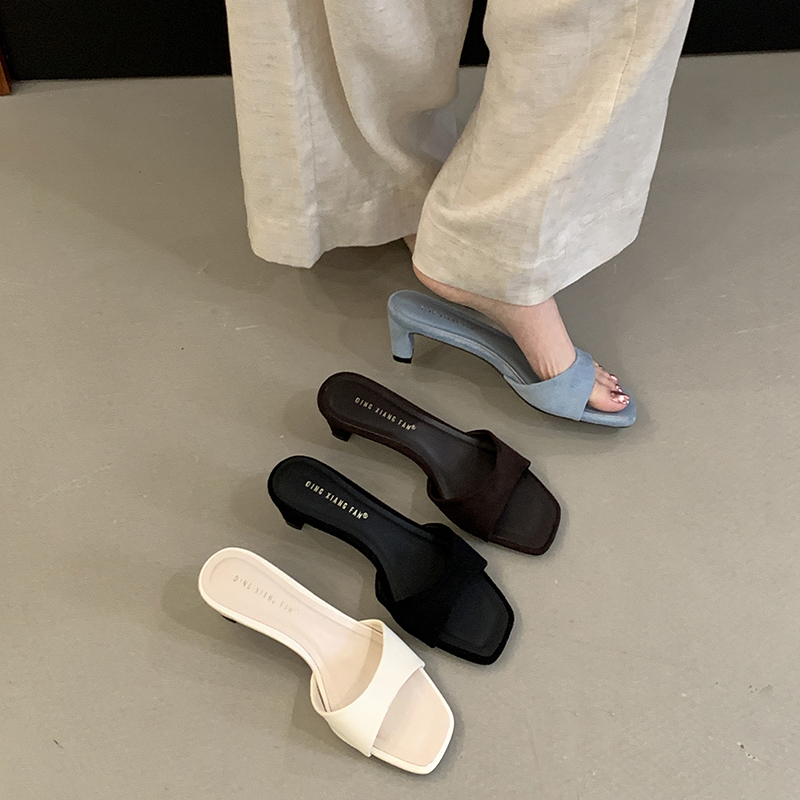 2026 Women's Chunky Heel Sandals Comfortable Low Heel Slip-On Casual Solid Color One-Strap Summer Shoes
